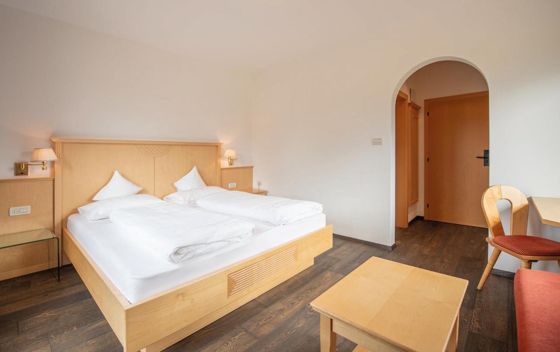 Hubertus Dolomites 3*