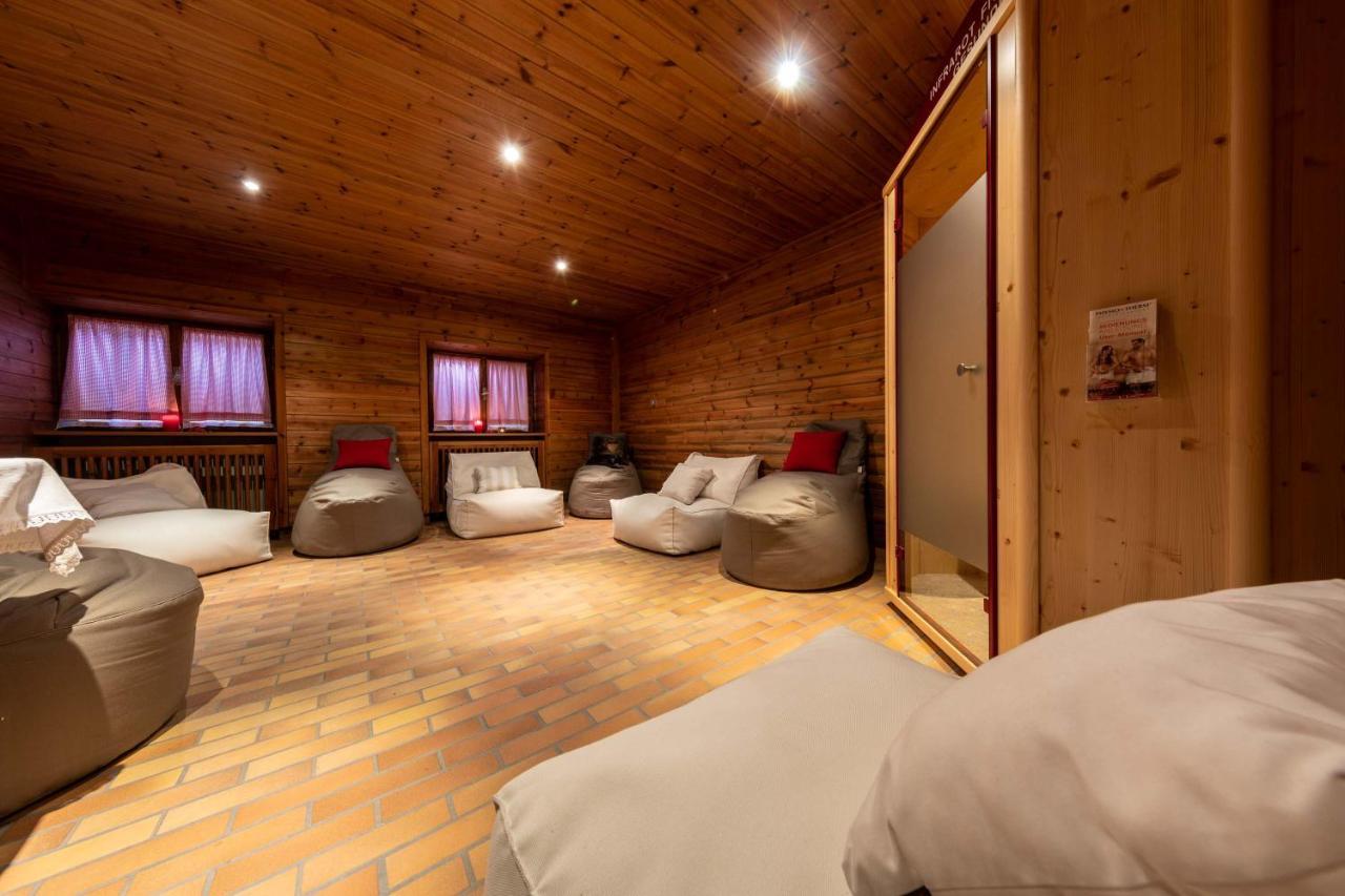 Hubertus Dolomites Aparthotel 3*